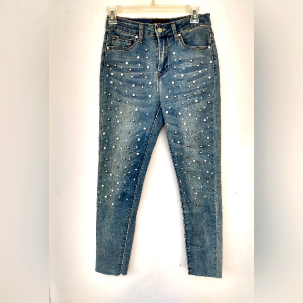 Frank Lyman Pearl Jeans Embellished Rhinestone